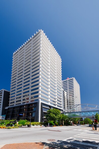 More Photos Of 325 W Main St, Louisville Unknown For Lease