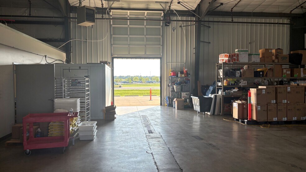 More Photos Of 4592 Dale Dr, Lafayette Industrial For Lease