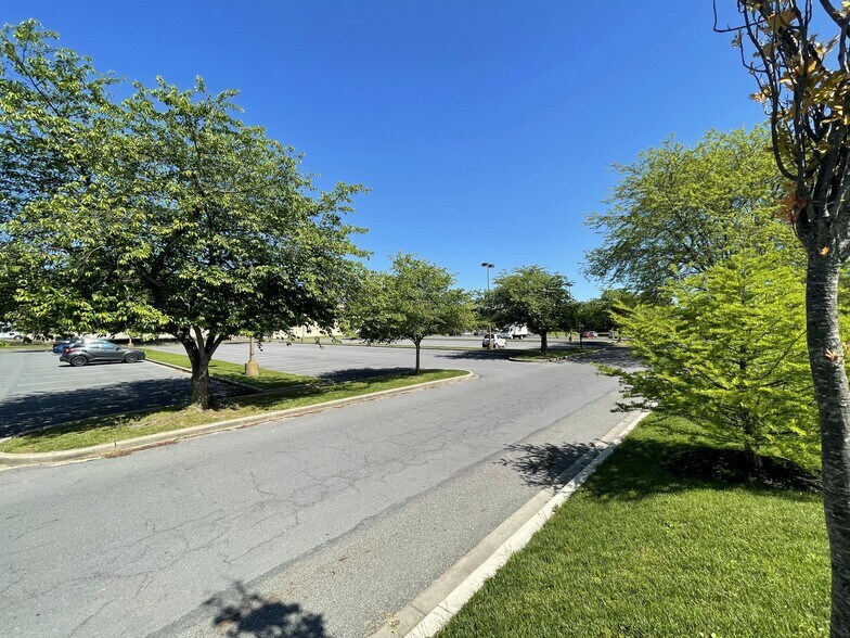 More Photos Of 100 Summit Ave, Hagerstown Office For Sale