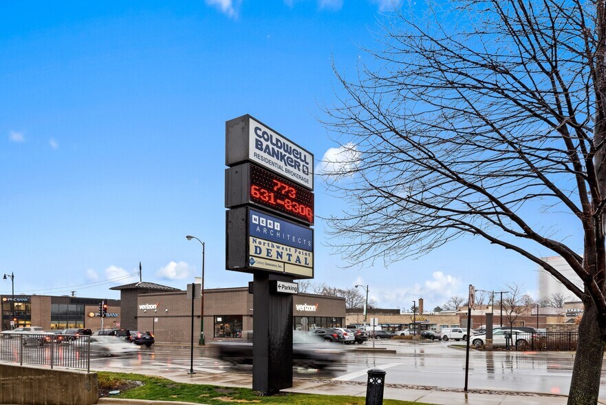 More Photos Of 6400 N Northwest Hwy, Chicago Apartments For Lease