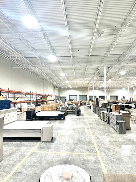 More Photos Of 1620 Martin Luther King Jr Blvd, Houma Distribution For Lease