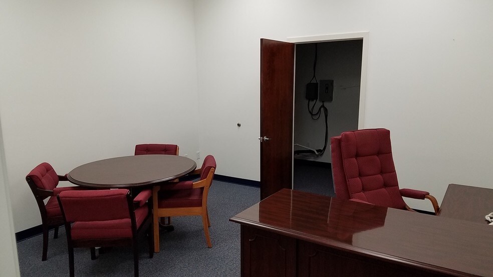 More Photos Of 8208 Salyer Dr, Wallops Island Office For Lease