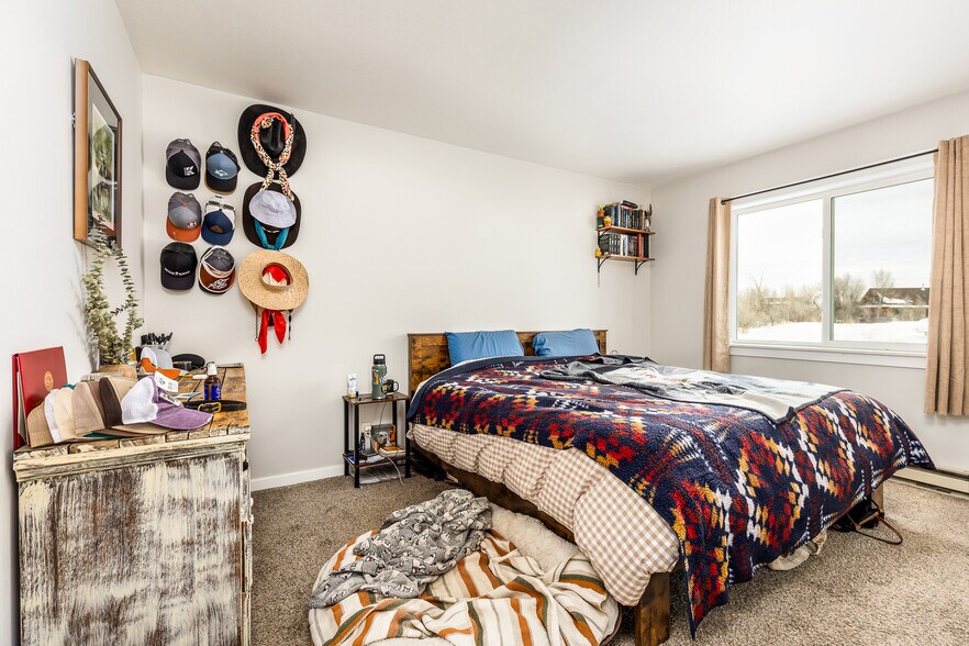 More Photos Of 200 Aspen Meadows Rd, Driggs Apartments For Sale