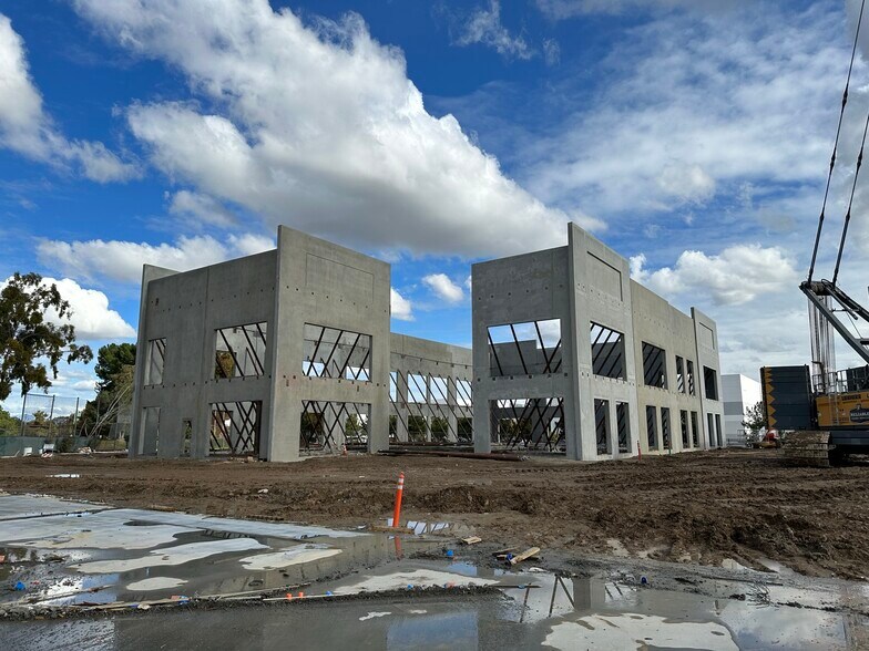 More Photos Of 3816 Stineman Ct, Long Beach Loft Creative Space For Lease