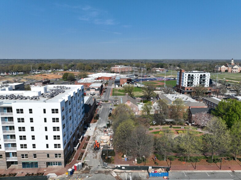 More Photos Of 200 S Main St, Kannapolis Apartments For Lease