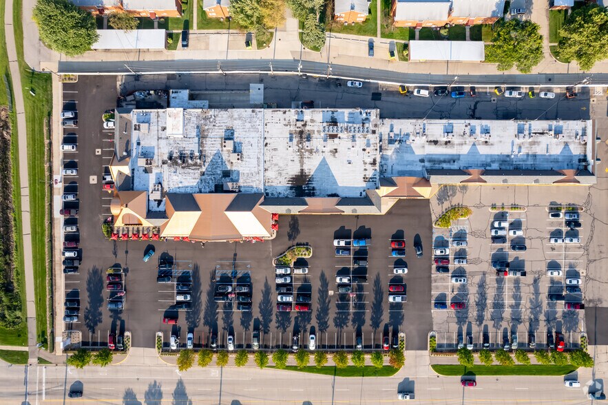 More Photos Of 36570-36830 Garfield Rd, Clinton Township Unknown For Lease