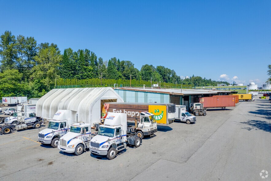 More Photos Of 7867 Express St, Burnaby Distribution For Lease