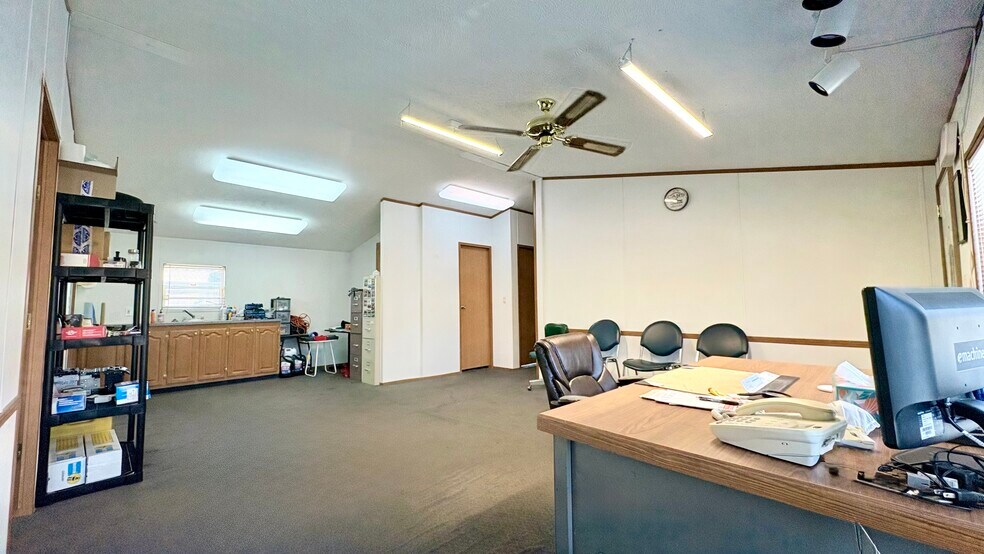 More Photos Of 1310 Poplar st, Terre Haute General Retail For Sale