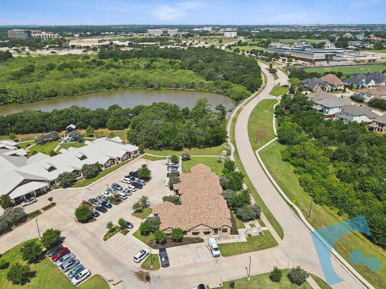 More Photos Of 2011 E Kirkwood Blvd, Southlake Office For Lease