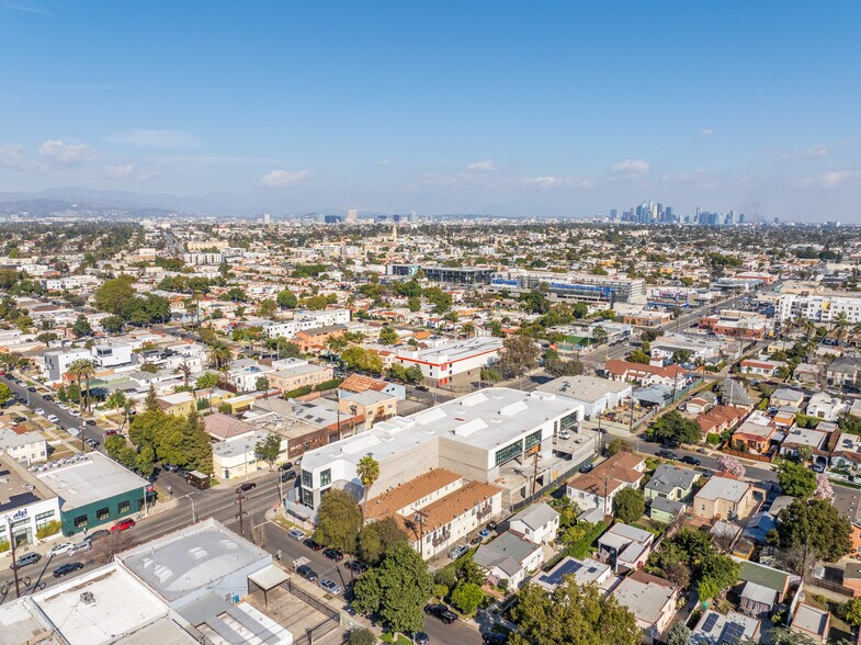 More Photos Of 3900 W Jefferson Blvd, Los Angeles Office For Sale