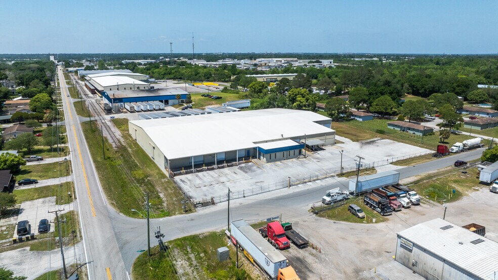 Primary Photo Of 2715 Crystal Lake Acres Dr, Lakeland Warehouse For Sale