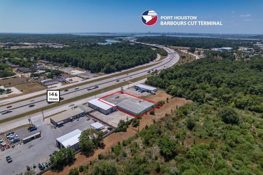 More Photos Of 313 S SH 146, Baytown Office For Lease