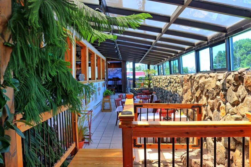 More Photos Of 29430 Ellensburg Ave, Gold Beach Restaurant For Sale