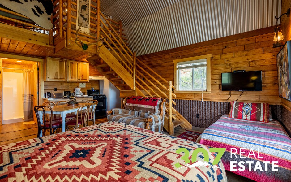 More Photos Of 30 Nielson Trl, Cody Hospitality For Sale