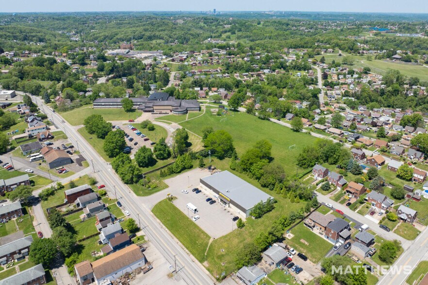 More Photos Of 1830 Pennsylvania Ave, West Mifflin Freestanding For Sale