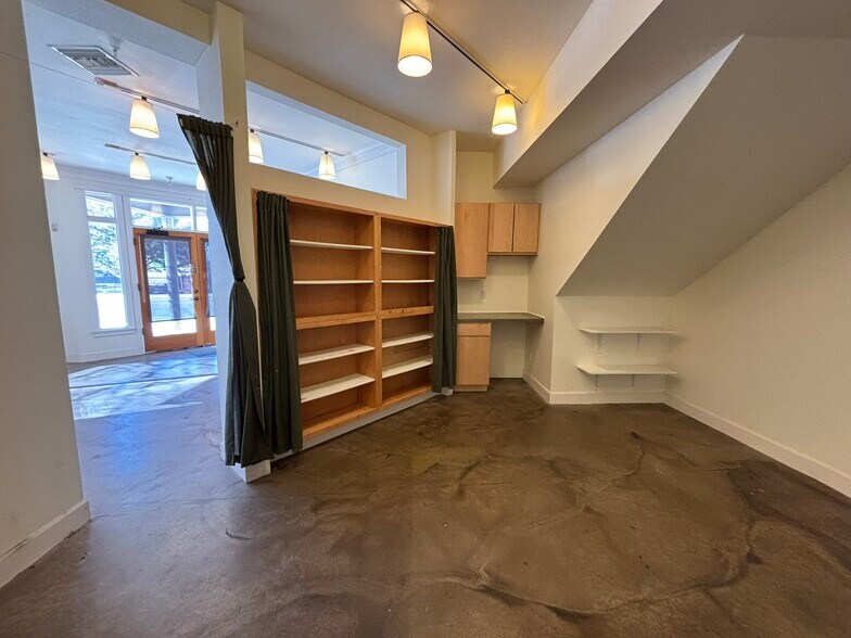 More Photos Of 4680 Broadway St, Boulder Office For Lease