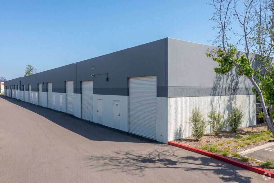 More Photos Of 930 S Andreasen Dr, Escondido Manufacturing For Lease