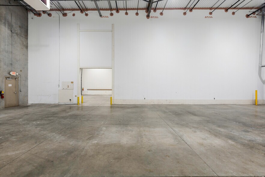 More Photos Of 195 Chastain Meadows Ct NW, Kennesaw Industrial For Lease