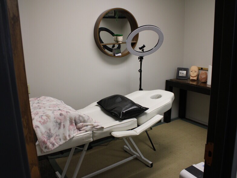 More Photos Of 525 E Division St, Fond Du Lac Medical For Sale