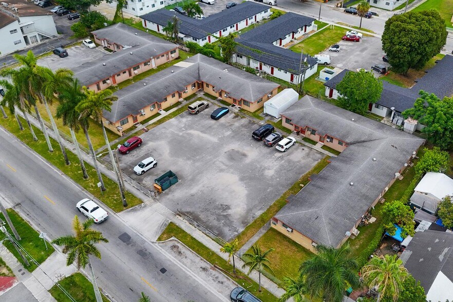 More Photos Of 1915 NW 28th St, Miami Apartments For Sale