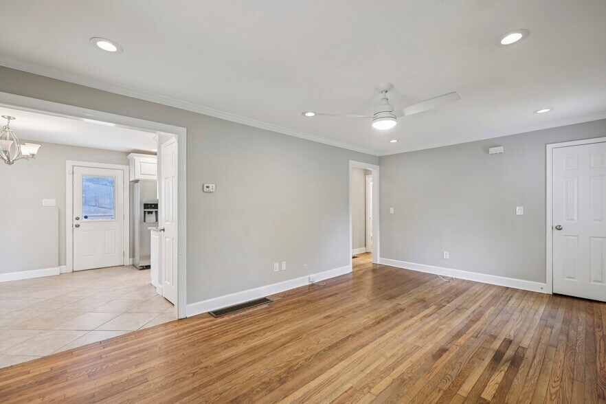 More Photos Of 1952 Wingate Rd, Chamblee Office For Sale