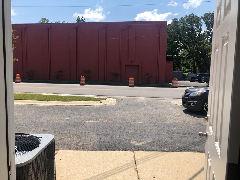 More Photos Of 410 New Bridge St, Jacksonville Office For Lease