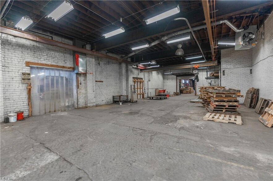 More Photos Of 314 Cherry Ave SE, Canton Warehouse For Sale