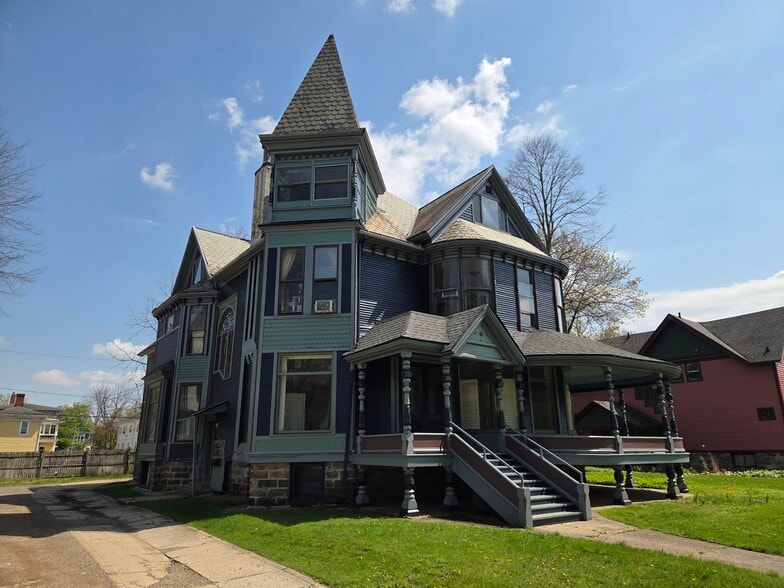 More Photos Of , Kalamazoo Multifamily For Sale