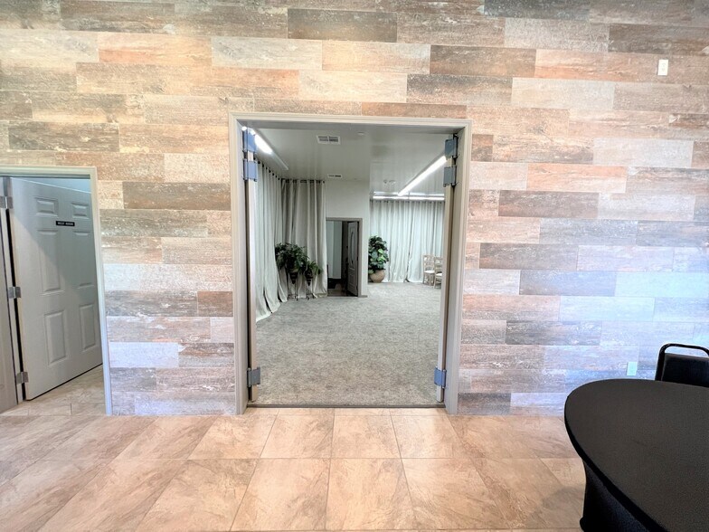 More Photos Of 22318 Interstate 45, Spring Storefront Retail Office For Lease