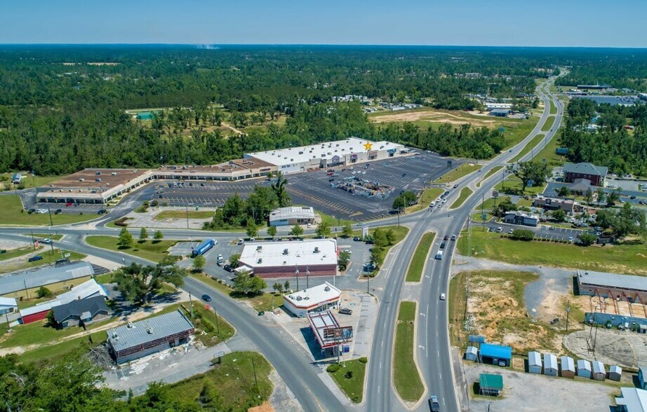 More Photos Of 2800 Hwy 71, Marianna Storefront For Lease