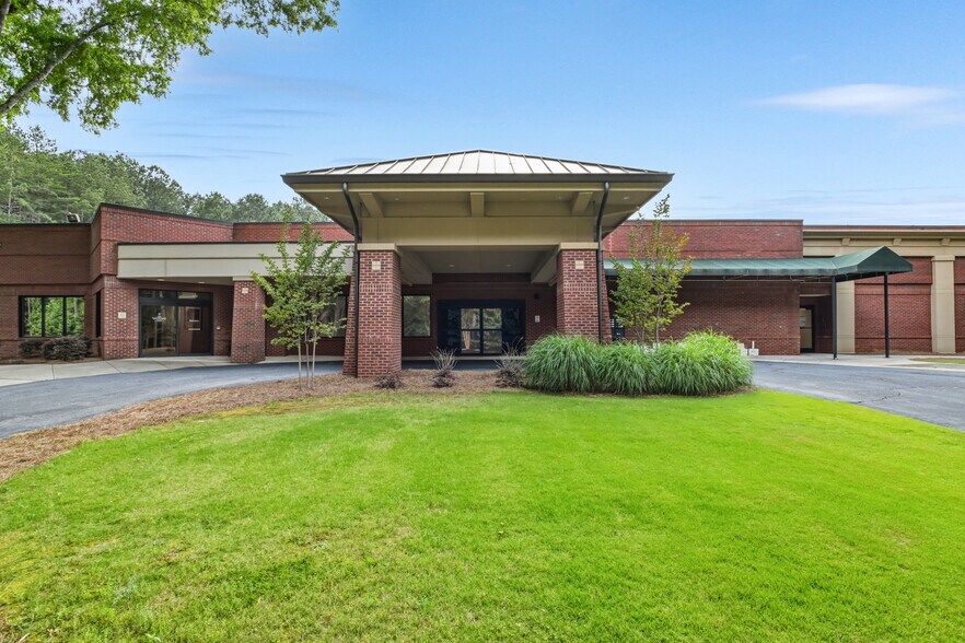 More Photos Of 1230 Bald Ridge Marina Rd, Cumming Medical For Lease