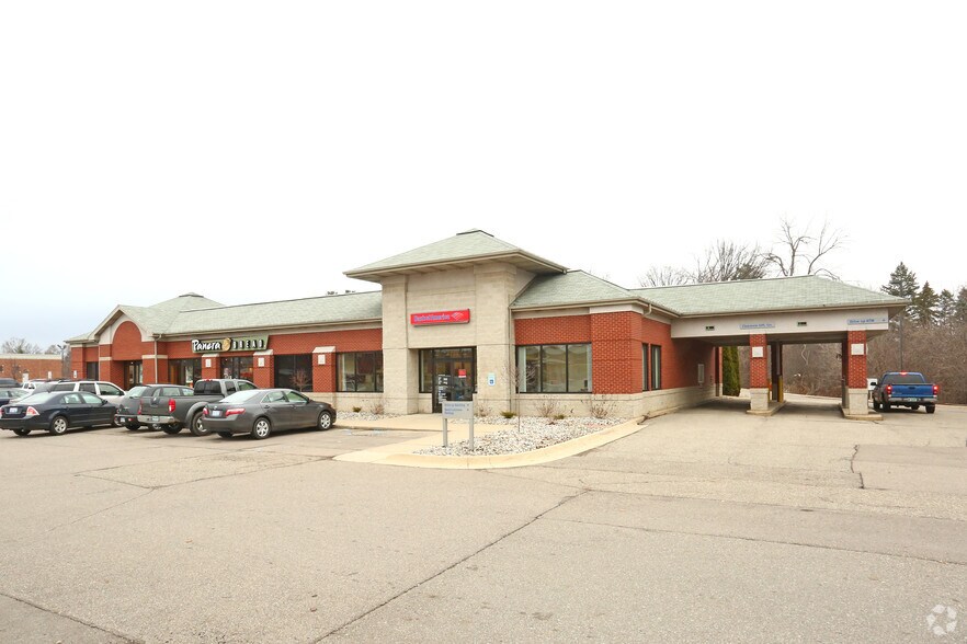 More Photos Of 4738 Central Park Dr, Okemos Freestanding For Lease
