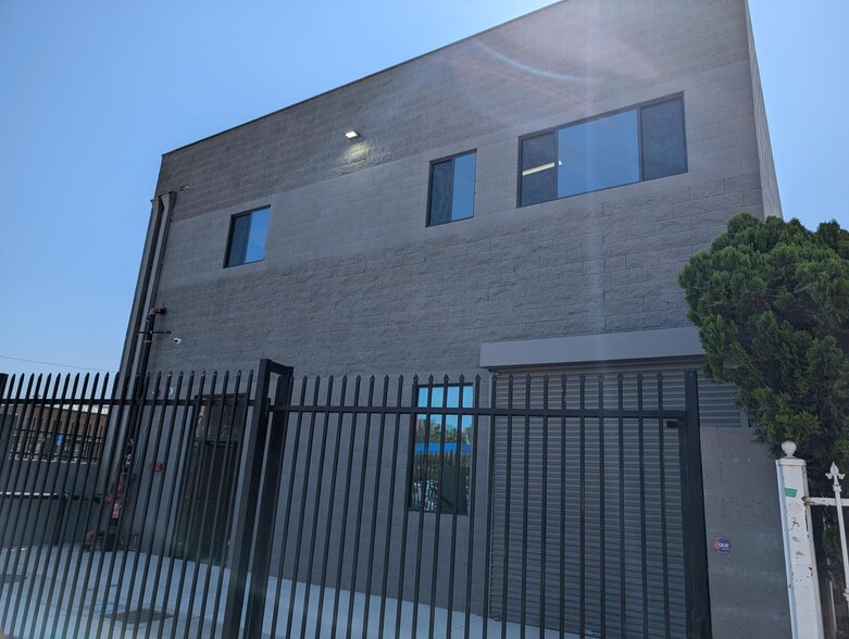 Primary Photo Of 2614 S Central Ave, Los Angeles Warehouse For Lease