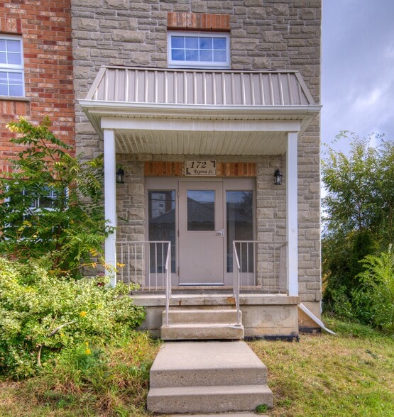 More Photos Of 172 Regina St N, Waterloo Apartments For Sale