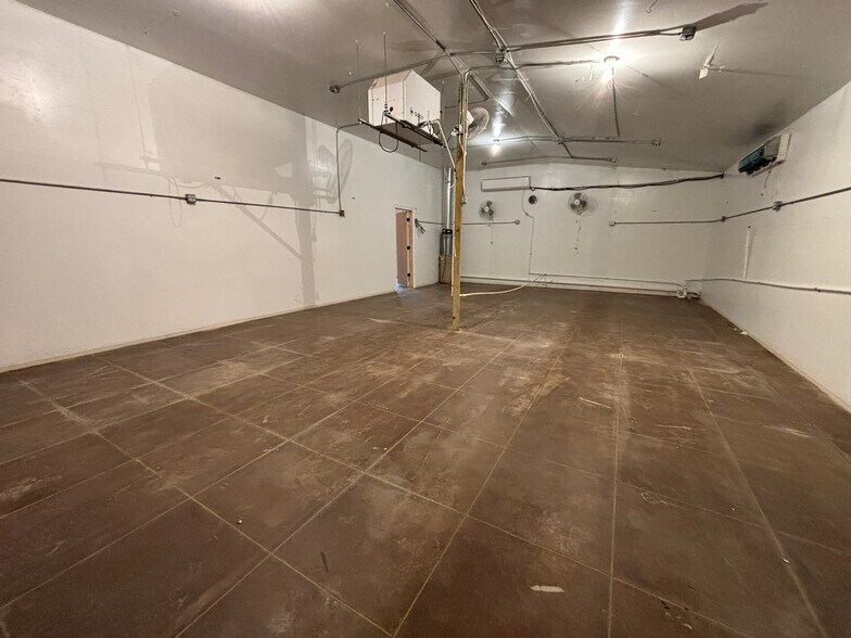 More Photos Of 15188 Highway 82, Tahlequah Storefront Retail Office For Sale