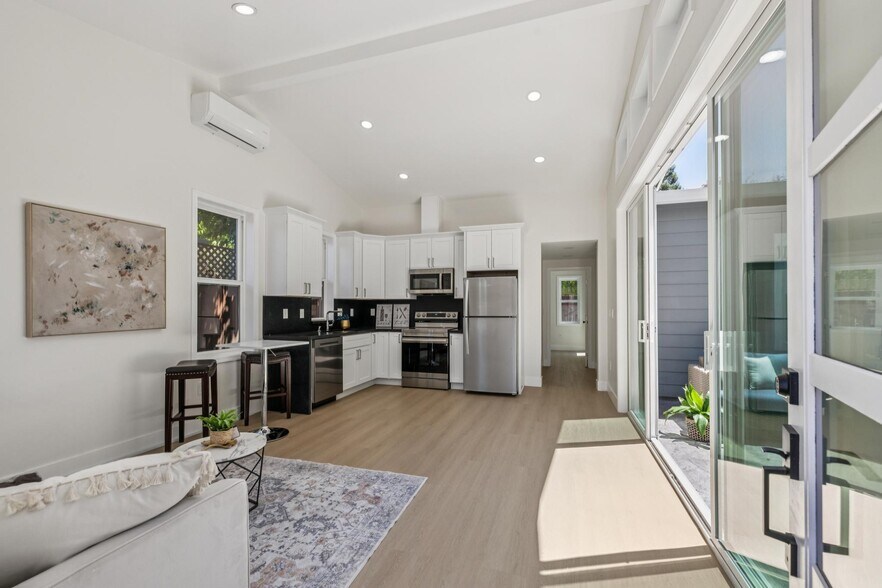 More Photos Of 846 Wilmac Ave, Novato Apartments For Sale