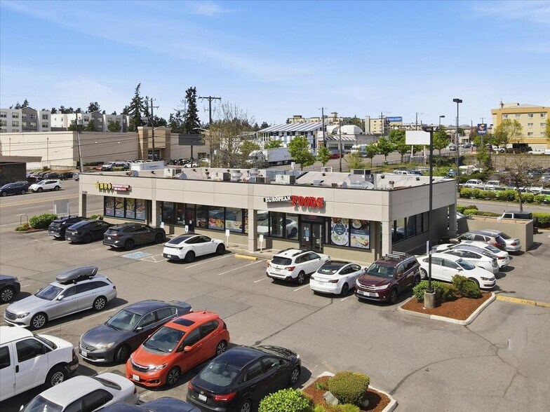 More Photos Of 13510-13530 Aurora Ave N, Seattle Unknown For Lease
