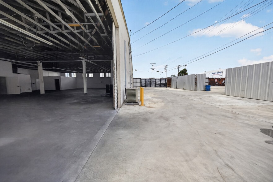 More Photos Of 1433-1437 W El Segundo Blvd, Compton Warehouse For Lease