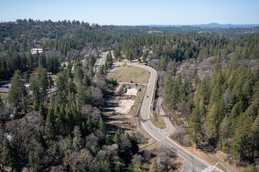 More Photos Of 2021 Smith Flat Rd, Placerville Office For Sale