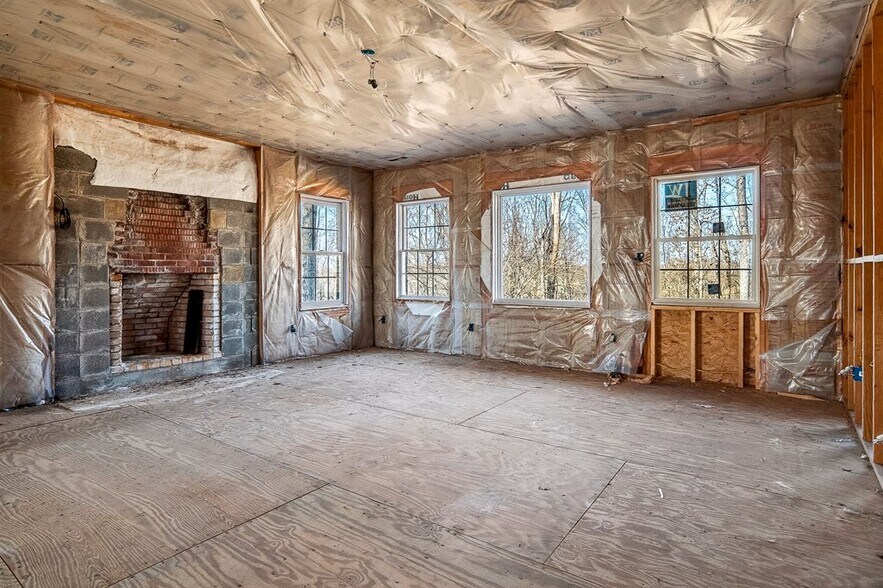 More Photos Of 6211 Rocky Point Rd, Cookeville Specialty For Sale