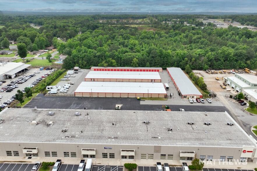 Primary Photo Of 10315 Colonel Glenn Rd, Little Rock Self Storage For Sale