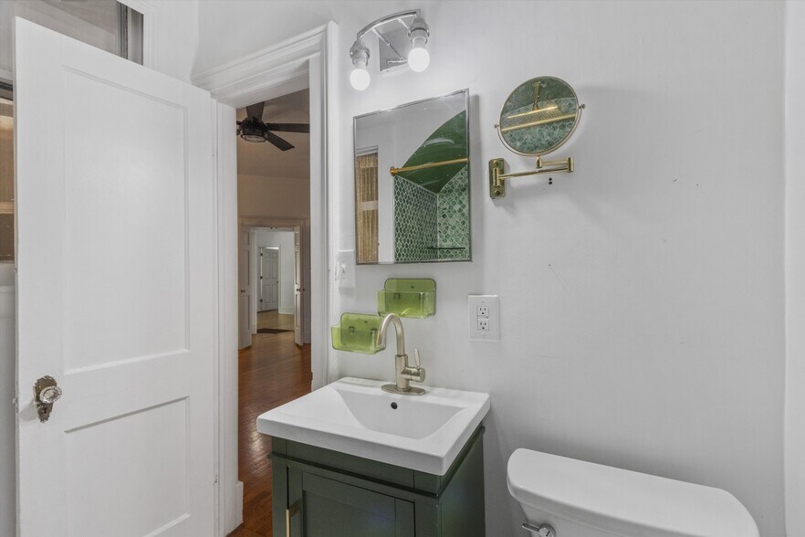 More Photos Of 2282 Central Ave, Memphis Loft Creative Space For Sale