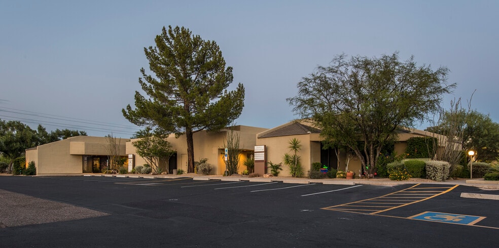 More Photos Of 7518 E Elbow Bend Rd, Carefree Office For Lease