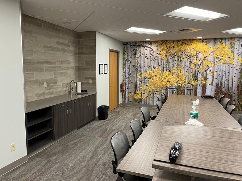 More Photos Of 33650 6th Ave S, Federal Way Office For Sale