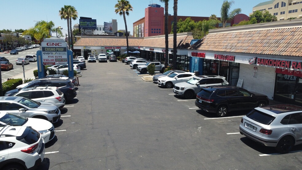 Primary Photo Of 600-696 University Ave, San Diego Restaurant For Lease
