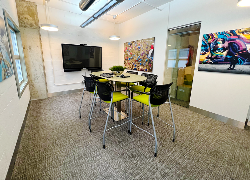 More Photos Of 116 W Hubbard St, Chicago Coworking Space