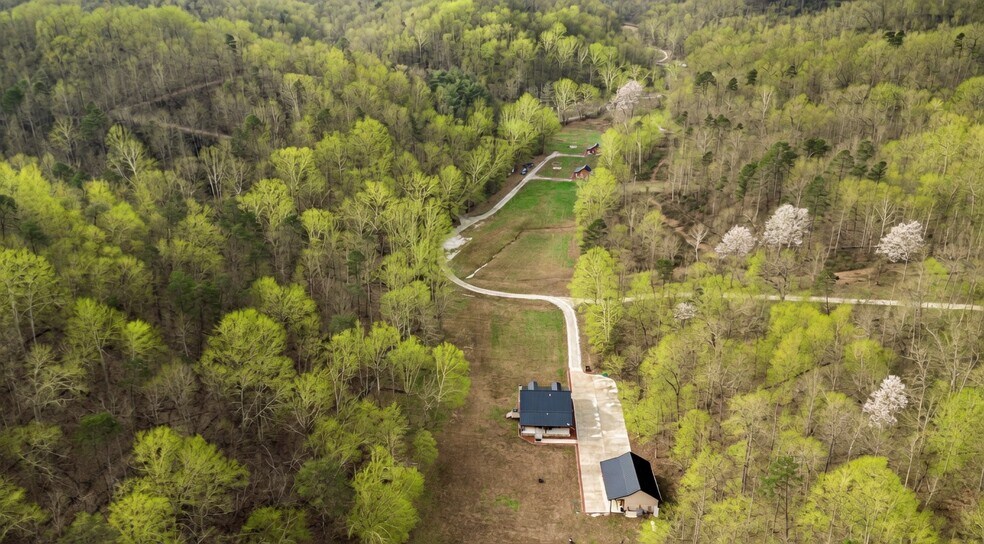 More Photos Of 325 Sinking Rd, Argillite Trailer Camper Park For Sale