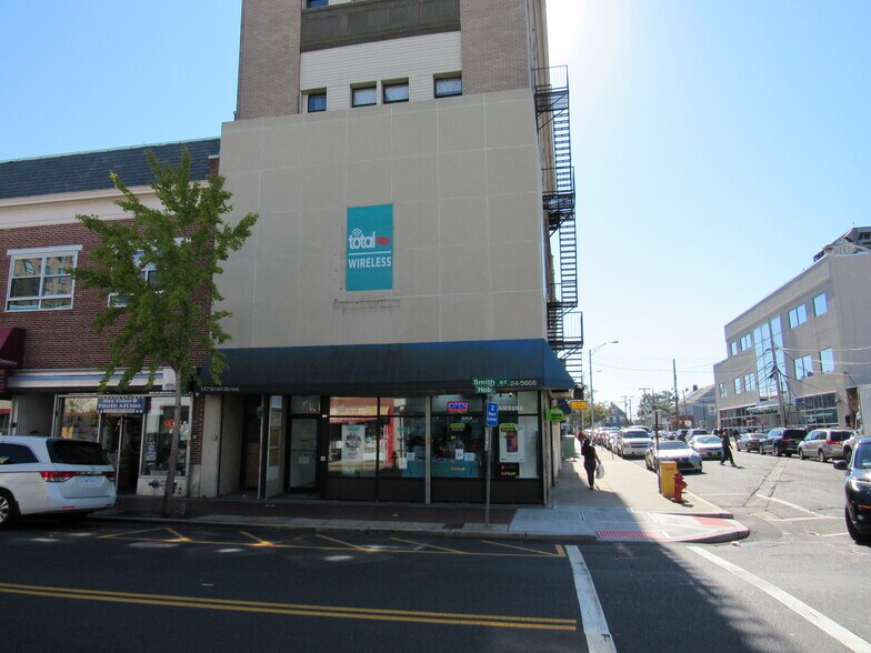 More Photos Of 147 Smith St, Perth Amboy Apartments For Lease