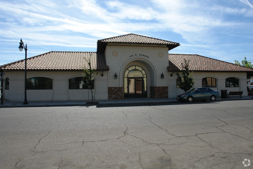 More Photos Of 222 N Garden St, Visalia Office For Lease