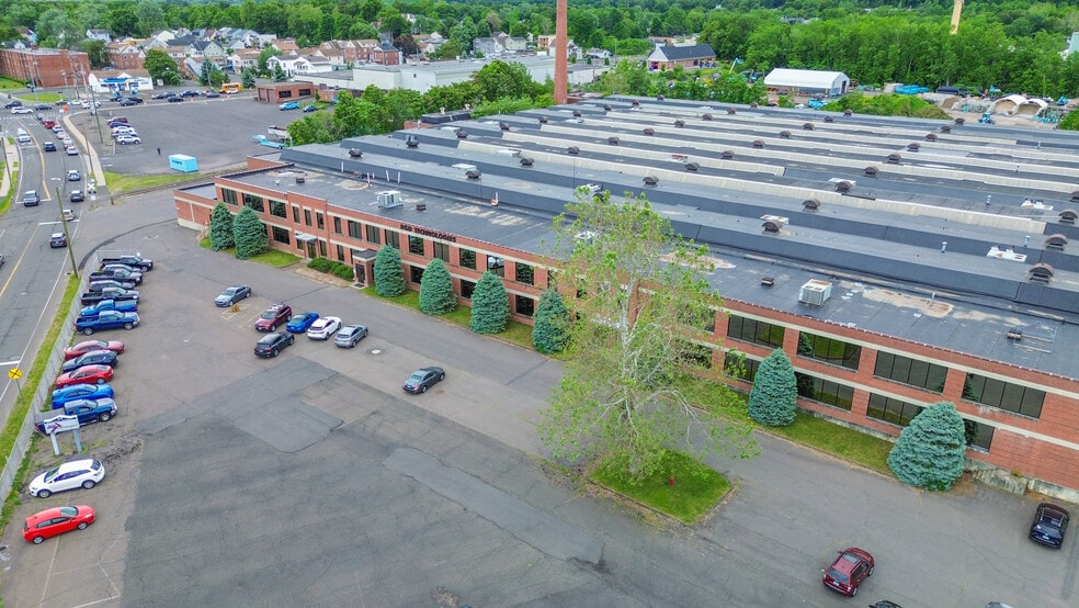 More Photos Of 50 Emmett St, Bristol Manufacturing For Lease
